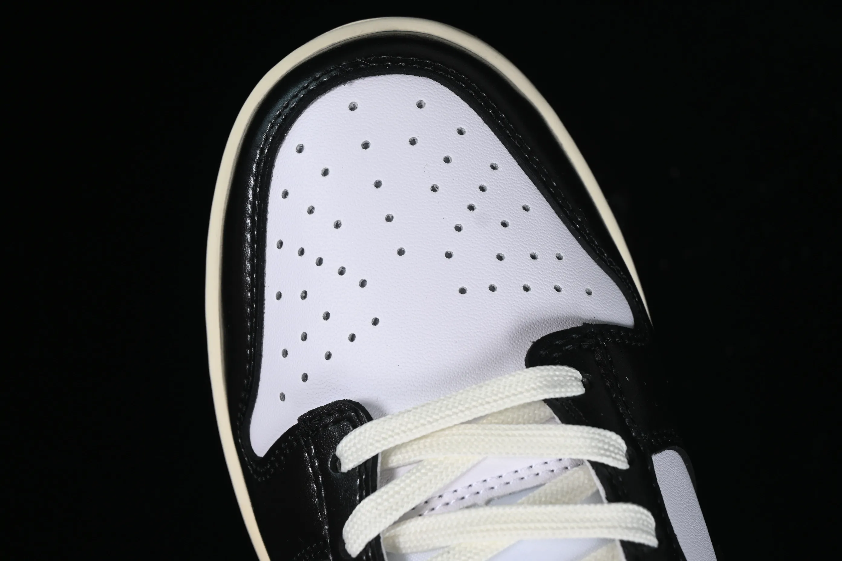 All categories Nk SB Dunk series Nk SB Dunk Low low-top sneakers Nk Dunk Low "Vintage Panda" replica distressed panda low-top casual sneakers FQ8899-100